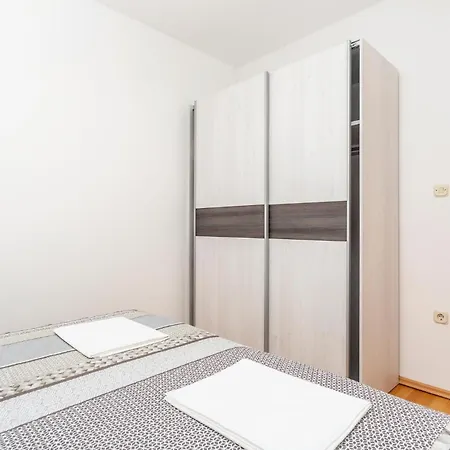 Appartement 1 Bedroom In Krk Krk Town