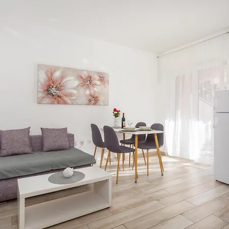 1 Bedroom Awesome In Krk * Krk Town