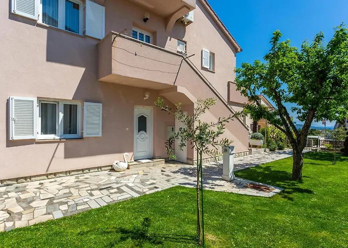 公寓 1 Bedroom In Krk